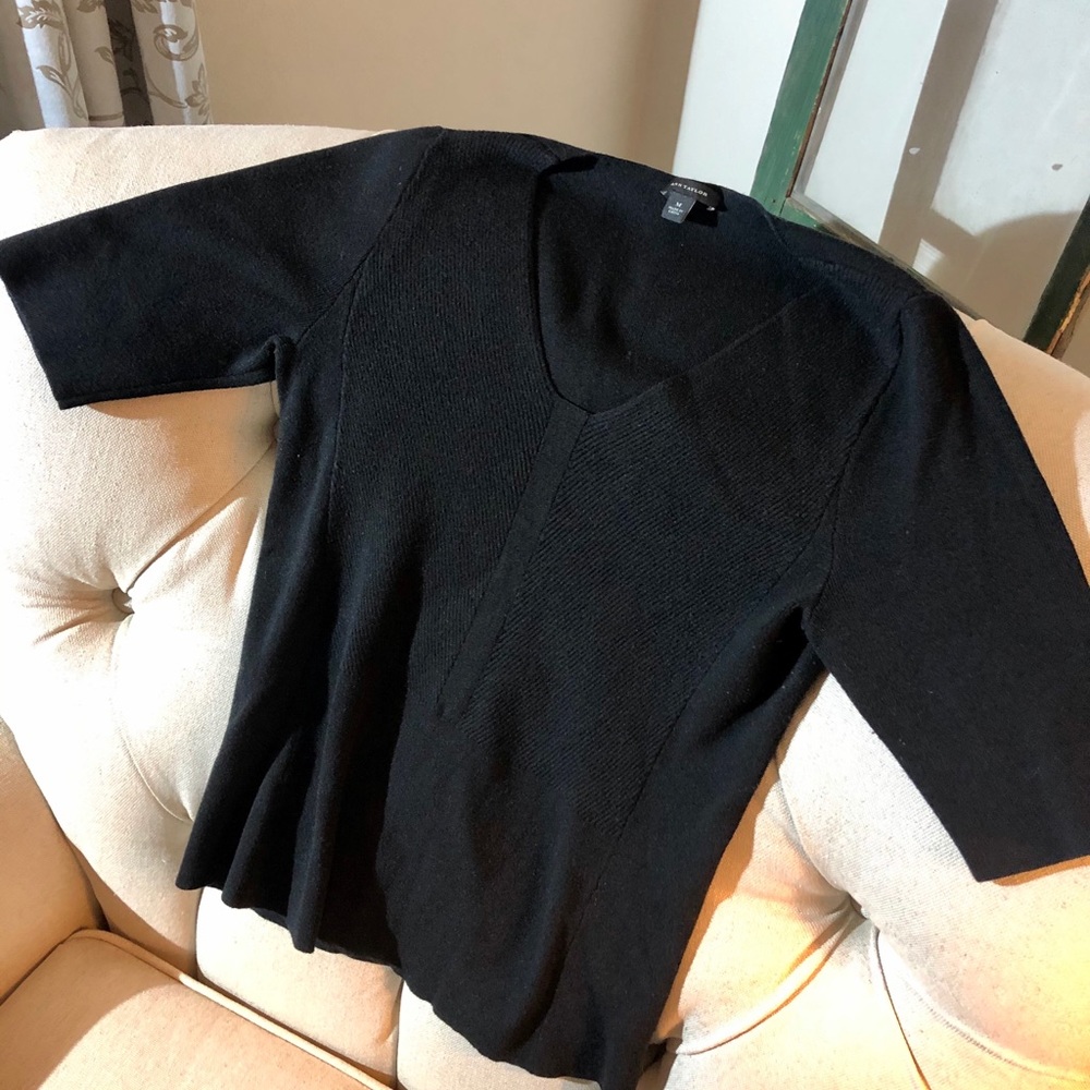 Black Short Sleeve Sweater